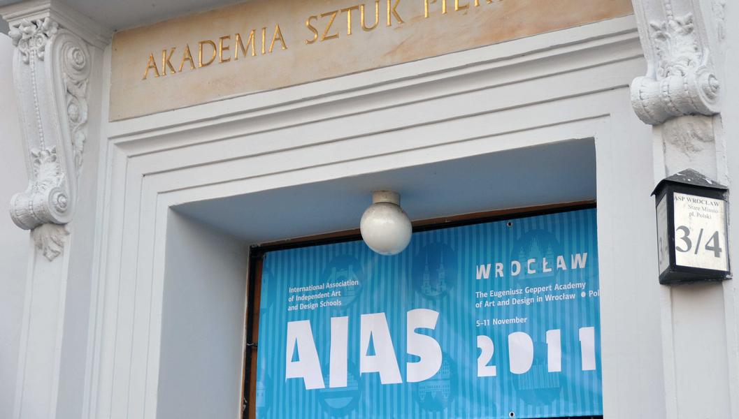 AIAS 2011
