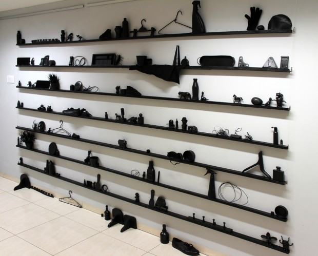 Marek Grzyb, Ciemne obiekty, 2016