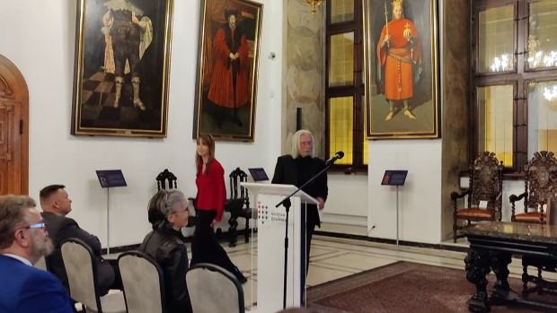 Wernisaż wystawy Kosmos Lem Biżuteria, na zdjęciu Giedymin Jabłoński