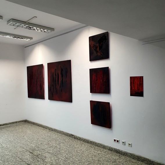 Kinga Mikoś – Metodologiczna anarchia Kinga Mikoś – Metodologiczna anarchia