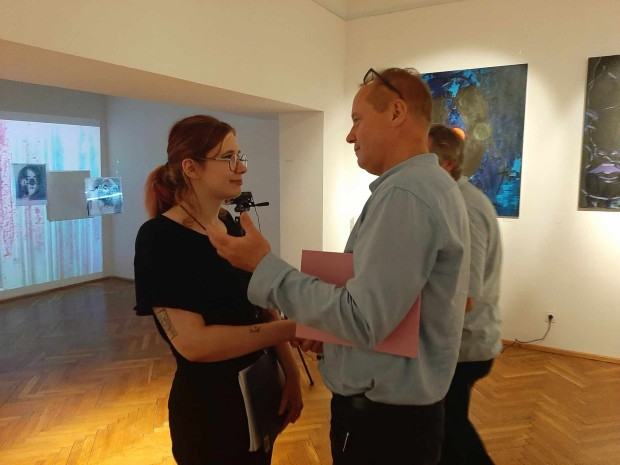 Maska-fotorelacja z obrony dyplomu, mgr Emilii Adamskiej Maska-fotorelacja z obrony dyplomu, mgr Emilii Adamskiej,