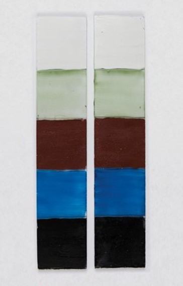 Górna część rzeźby ceramicznej autorstwa art. ceramika Zdzisława Szyszki „Klucz” (1977 r.)  po oczyszczeniu, uzupełnieniu ubytków czerepu oraz pęknięcia zaprawą na bazie żywicy epoksydowej  z wypełniaczami. Stan w trakcie konserwacji i restauracji (Fot. Maciej Gawlinski-Bryla). Górna część rzeźby ceramicznej autorstwa art. ceramika Zdzisława Szyszki „Klucz” (1977 r.)  po oczyszczeniu, uzupełnieniu ubytków czerepu oraz pęknięcia zaprawą na bazie żywicy epoksydowej  z wypełniaczami. Stan w trakcie konserwacji i restauracji (Fot. Maciej Gawlinski-Bryla).