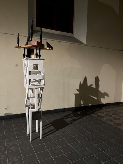 Relacja  fotograficzna z wystawy Marka Ruszkiewicza.