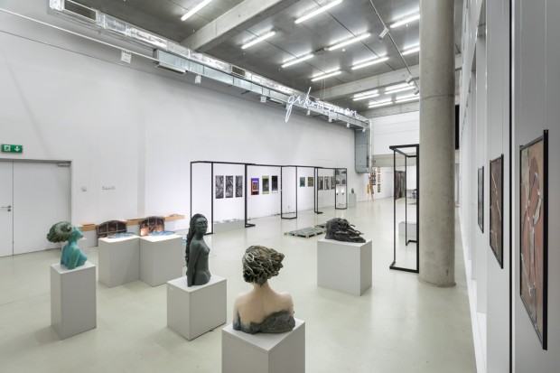 87792176.jpg Galeria Neon