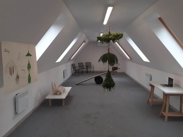 fotorelacja z pleneru rzeźbiarskiego Rzeźba wobec funkcji fotorelacja z pleneru rzeźbiarskiego Rzeźba wobec funkcji