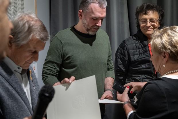 dla Michała Pietrzaka Wręczenie Michałowi Pietrzakowi Odznaki Zasłużony dla Dolnego Śląska