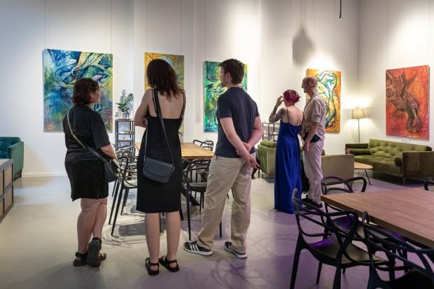 Otwarcie wystawy dyplomowej Karoliny Matuszewskiej, pt. Dracopolis, zdj. Michał Pietrzak