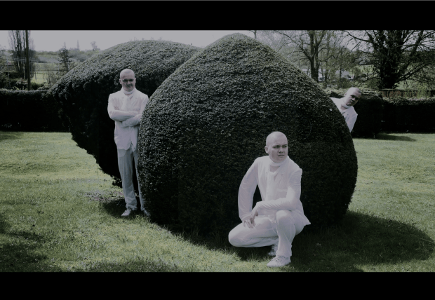 adam-grudzien_2013_barwy-ochronne.png Adam Grudzień, Barwy Ochronne