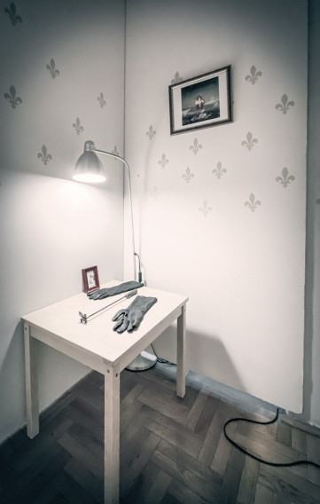 Świat Blasku – fragment wystawy Anny Bujak na Zamku Sieleckim w Sosnowcu