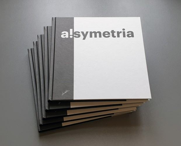 Publikacja a!symetrie środek