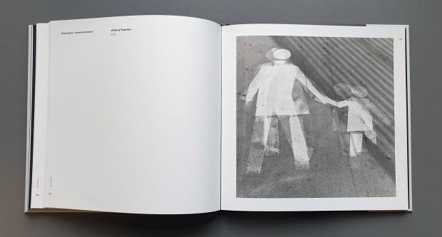 Publikacja a!symetrie środek