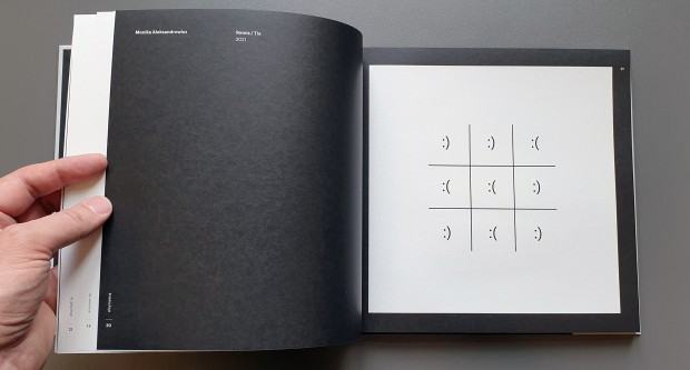 Publikacja a!symetrie środek