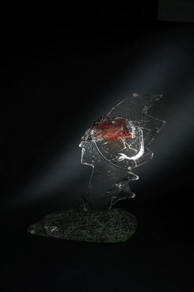 barbara-zworska-raziuk-pod-wiatr-szklo-olowiowe-hutniczo-formowane-ceramika-barwiona-w-masie barbara-zworska-raziuk-pod-wiatr-szklo-olowiowe-hutniczo-formowane-ceramika-barwiona-w-masie