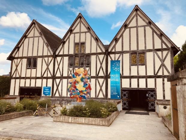 Chartres, siedziba CIV