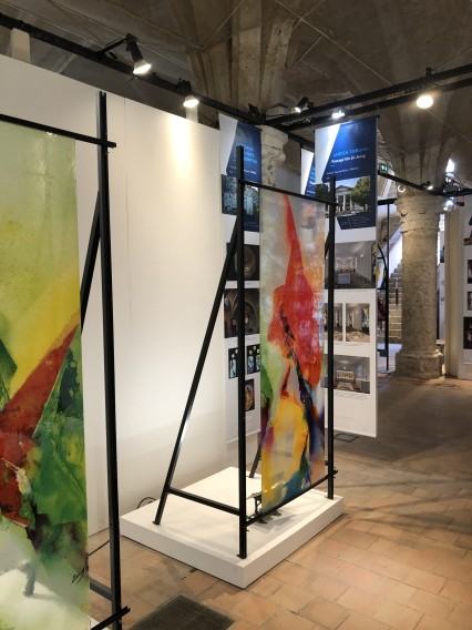 Chartres, witraże Kim en Joong’a