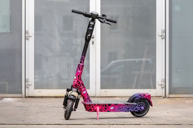 hulajnoga-09_rozalia-sobek.jpg Hulajnoga, proj. Rozalia Sobolek