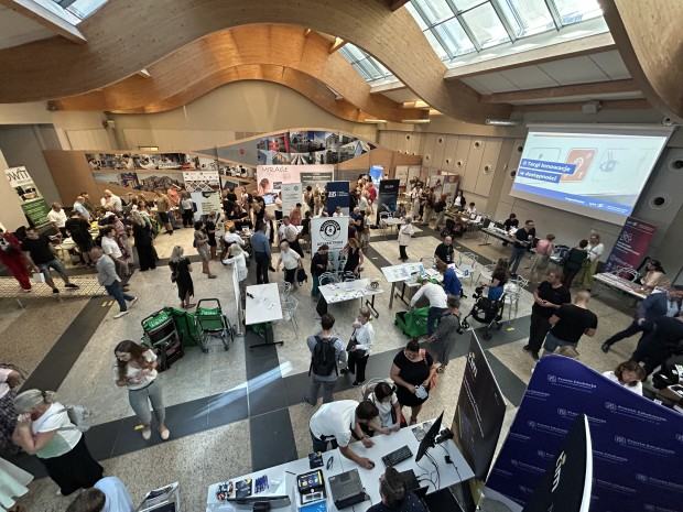 Wydział AWWiS na II Targach „Innowacje w dostępności” w WPT Wydział AWWiS na II Targach „Innowacje w dostępności” w WPT