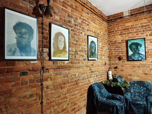 Wystawa Prac Pauliny i Oskara Francuz. Druga ZaDyMa w Piwnicy artystycznej “Pod Sowami“ Wystawa Prac Pauliny i Oskara Francuz. Druga ZaDyMa w Piwnicy artystycznej “Pod Sowami“