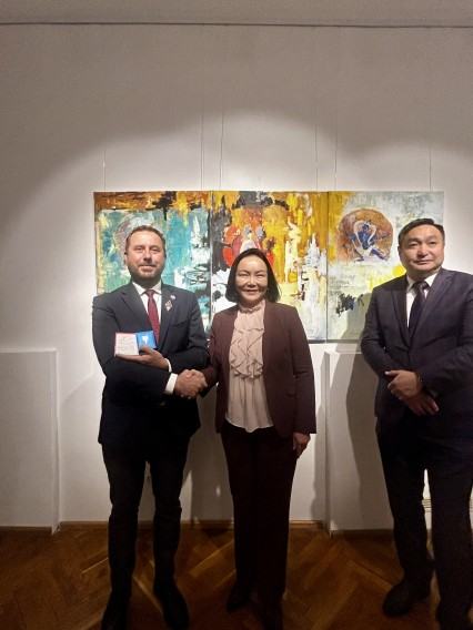 img_6962.jpg Niebieski wiatr_wernisaż