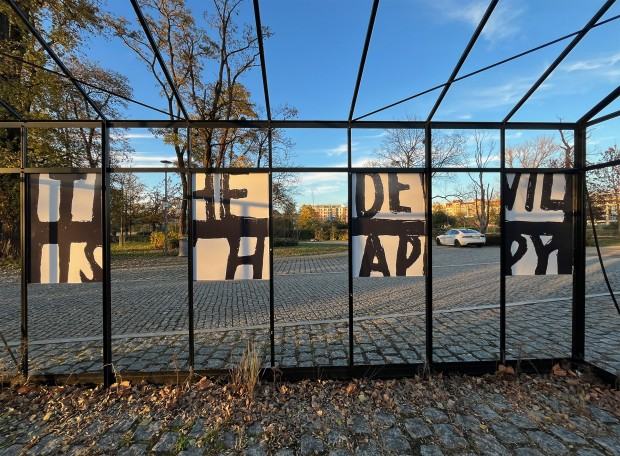 Wystawa dr Marty Kubiak pt. The Devil is Happy w galerii Black Frame Wystawa dr Marty Kubiak pt. The Devil is Happy w galerii Black Frame