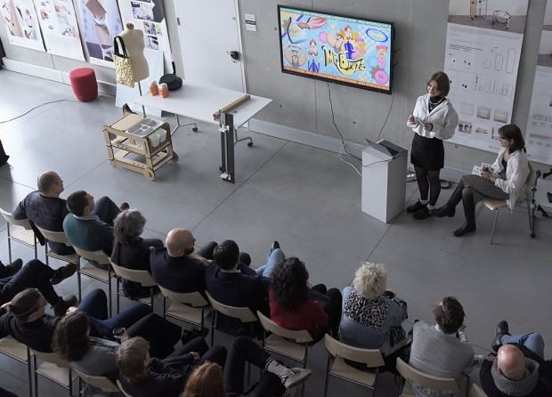 Przeglądy prac studenckich Katedry Wzornictwa