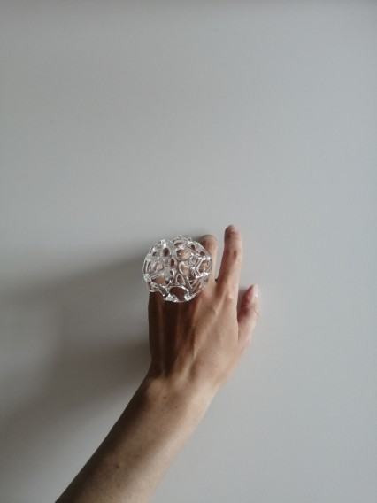 Katarzyna Gemborys, Mycellium, ring, 2023 Katarzyna Gemborys, Mycellium, ring, 2023