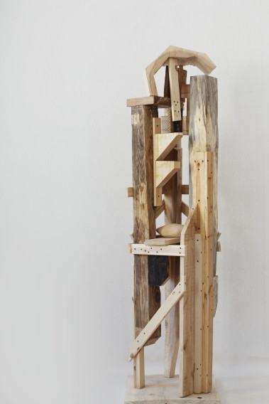 Marek Ruszkiewicz, Bez tytułu, drewno, 1202x48x43 cm, 2018, zdj. Klaudia Kaczmarek Marek Ruszkiewicz, Bez tytułu, drewno, 1202x48x43 cm, 2018, zdj. Klaudia Kaczmarek