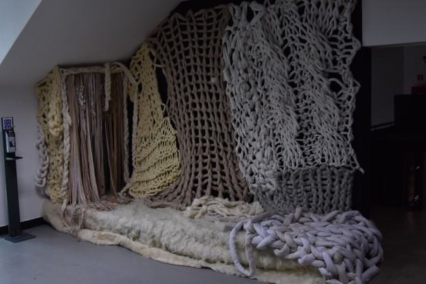Zofia Czemarmazowicz, scenografia, kostiumy, projekcje do spektaklu „Matka” Witkacego Zofia Czemarmazowicz, scenografia, kostiumy, projekcje do spektaklu „Matka” Witkacego