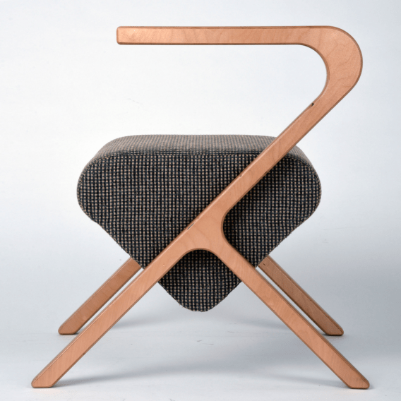 Dyplomantka Pracowni Projektowania Mebli II w finale konkursu ELLE Decoration "Młodzi na Start"!