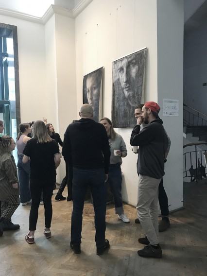 Wystawa rysunku Moniki Gil i Natalii Psiuk Wystawa rysunku Moniki Gil i Natalii Psiuk
