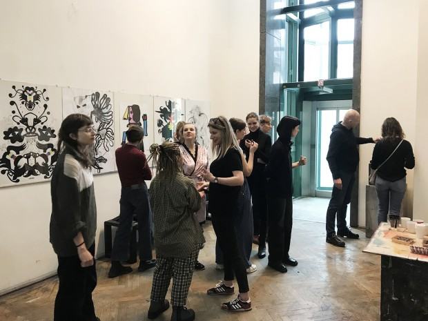 Wystawa rysunku Moniki Gil i Natalii Psiuk Wystawa rysunku Moniki Gil i Natalii Psiuk
