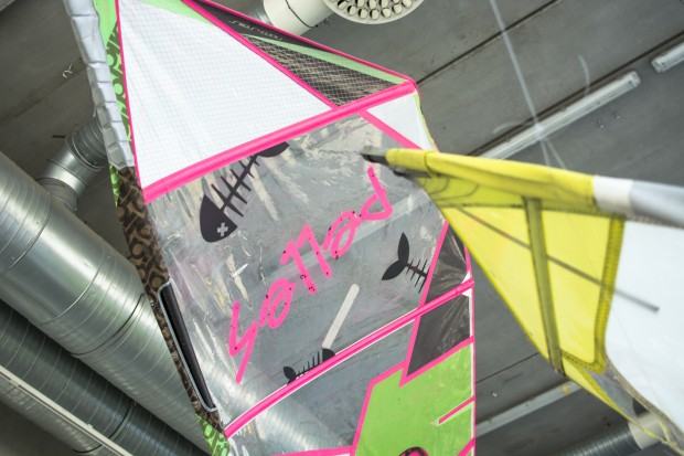 Aleksander Politański z Pracowni Plakatu na Graudate Art Show w Londynie.