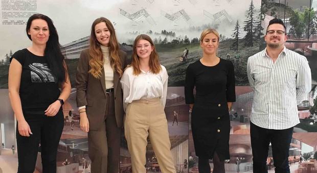 Farament obrony prac dyplomowych studentów Katedr: Wzornictwa i Architektury Wnętrz z roku akademickiego 21/22