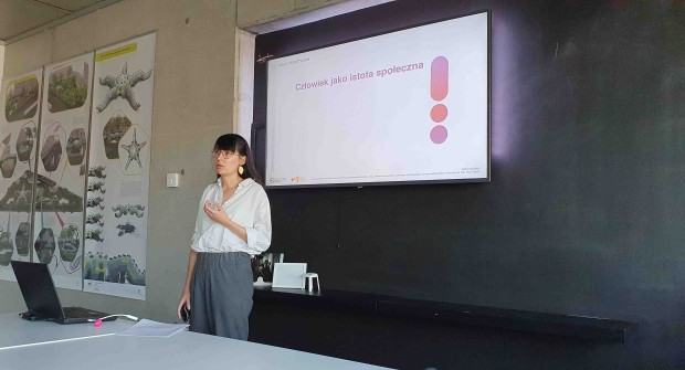 Farament obrony prac dyplomowych studentów Katedr: Wzornictwa i Architektury Wnętrz z roku akademickiego 21/22