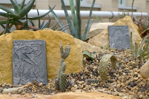 Stadium. Wystawa rzeźby w Ogrodzie Botanicznym, zdj. Zofia Grzybowska