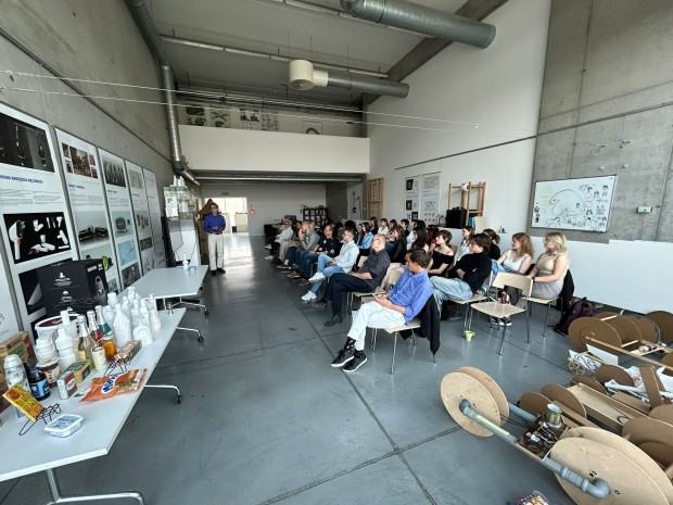 Przegląd pierwszego roku Wzornictwa Przegląd pierwszego roku Wzornictwa