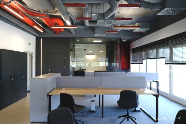 Piotr Kuczkowski, Przestrzeń biurowa