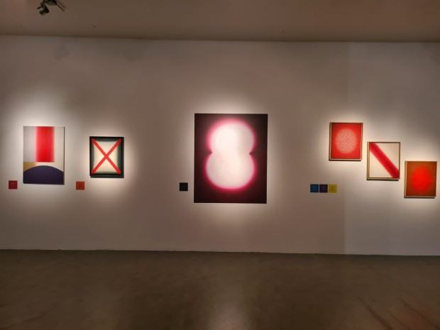 Fragment wystawy pt. Fangor Fragment wystawy pt. Fangor