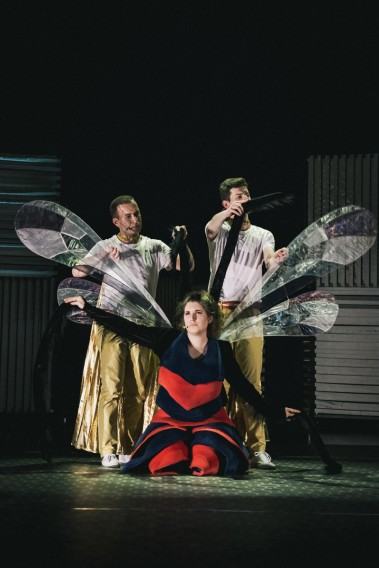 Żyję!, scenografia: Adrianna Duda, lalki: Kinga Melka, kostiumy: Kinga Grzywacz, zdj. Monika Stolarska