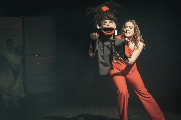 Żyję!, scenografia: Adrianna Duda, lalki: Kinga Melka, kostiumy: Kinga Grzywacz, zdj. Monika Stolarska