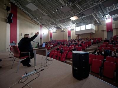 konferencja - oblicza komunikowania wizualnego