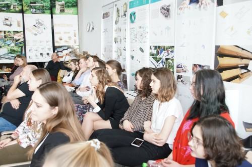 Przegląd semestralny