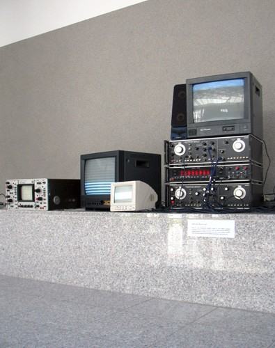 Paweł Lisek, CROSS_VS // invert