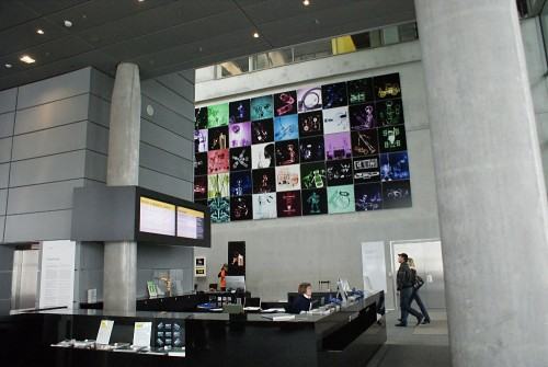 Centrum Ars Electronica w środku Centrum Ars Electronica w środku