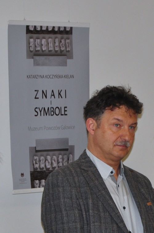 zNAKI I SYMBOLE- Katarzyna Koczyńska- Kielan / Muzeum Powozów Galowice