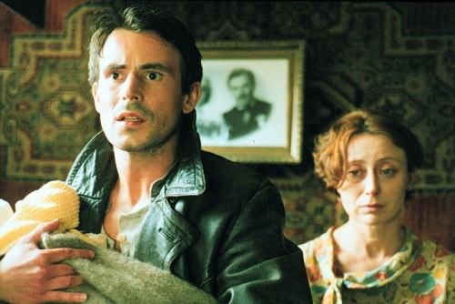 M.HRISULIDIS. DALEKO OD OKNA, 2000