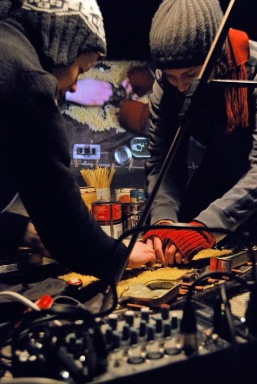 "Domowe duchy:atlas kieszonkowy". "Domowe duchy:atlas kieszonkowy".