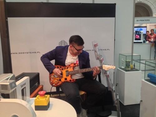 Gitara z korpusem wydrukowanym w technologii SLS