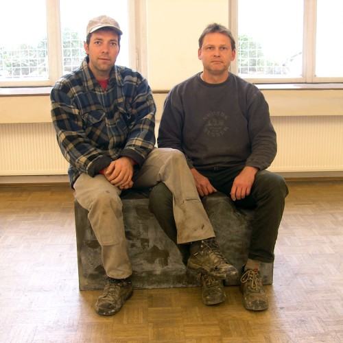 38758542.jpg T. Opania, Ławka dla dwojga, 2004