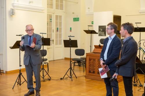 zdj. Dorota i Andrzej Niedźwiedzcy z Ossolineum